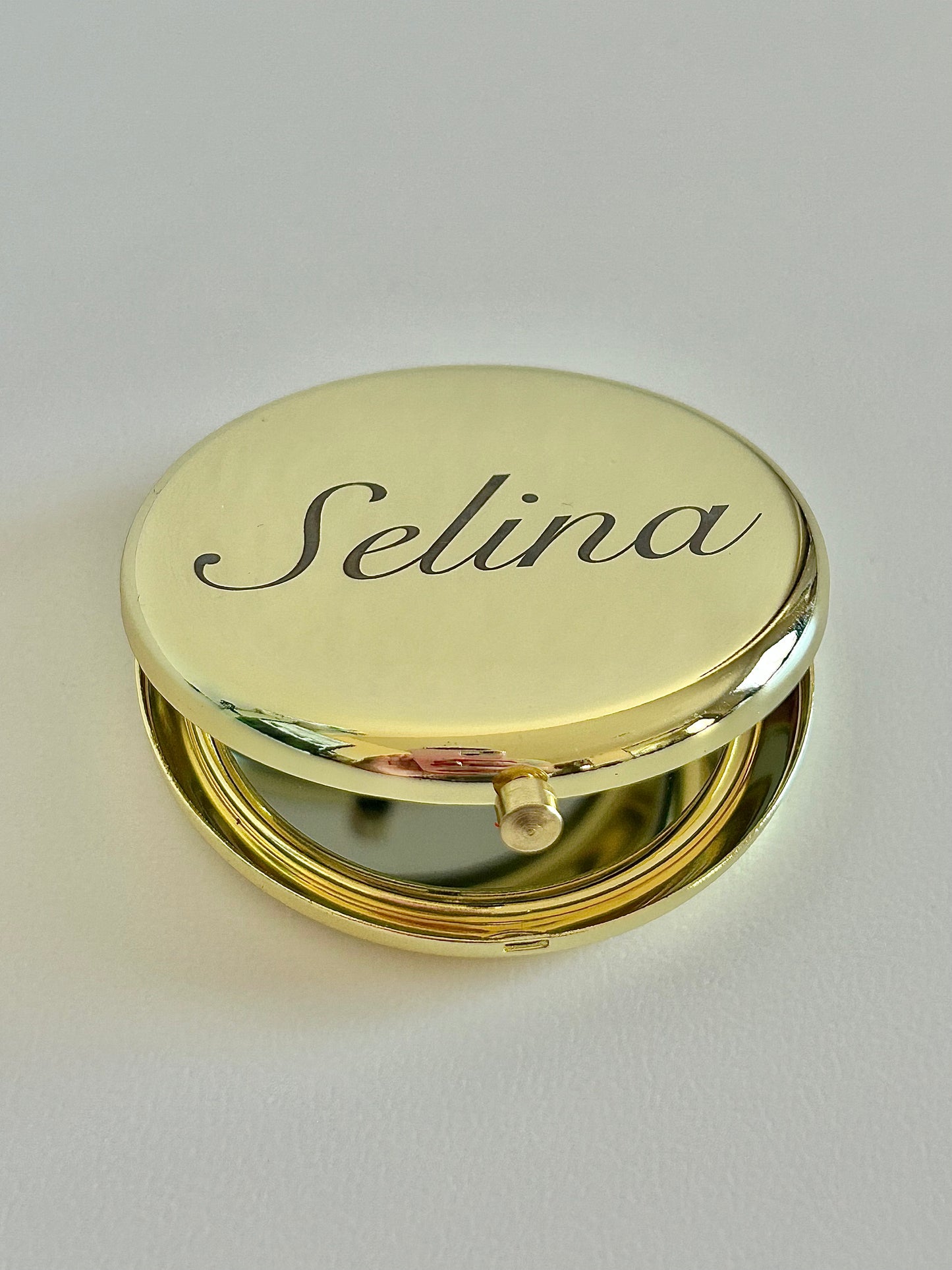 Compact Mirror