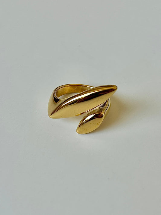 Engravable Nadia Ring